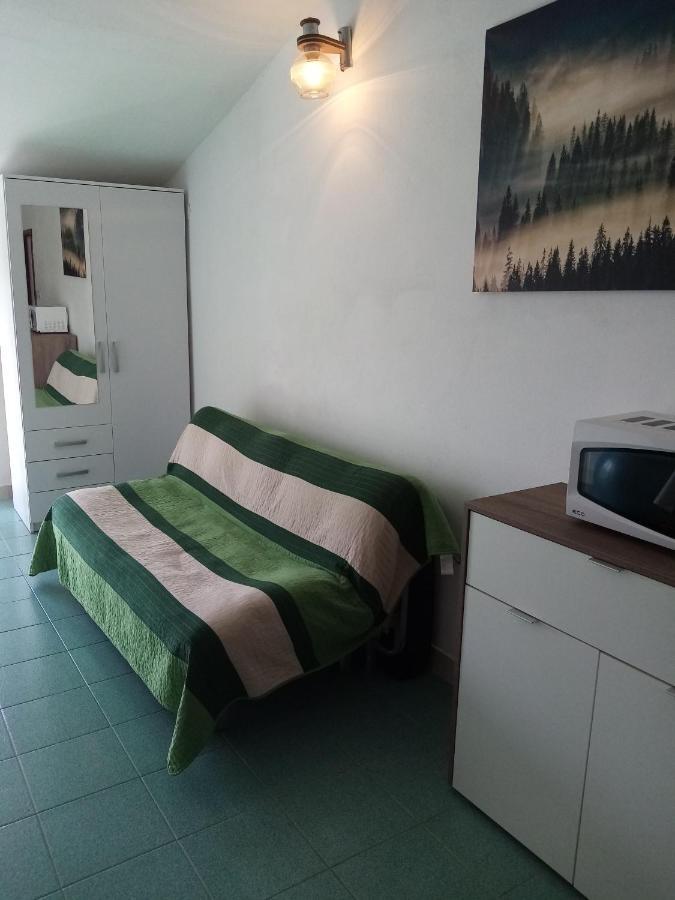 Apartmani Nikola Biograd Na Moru Exteriér fotografie