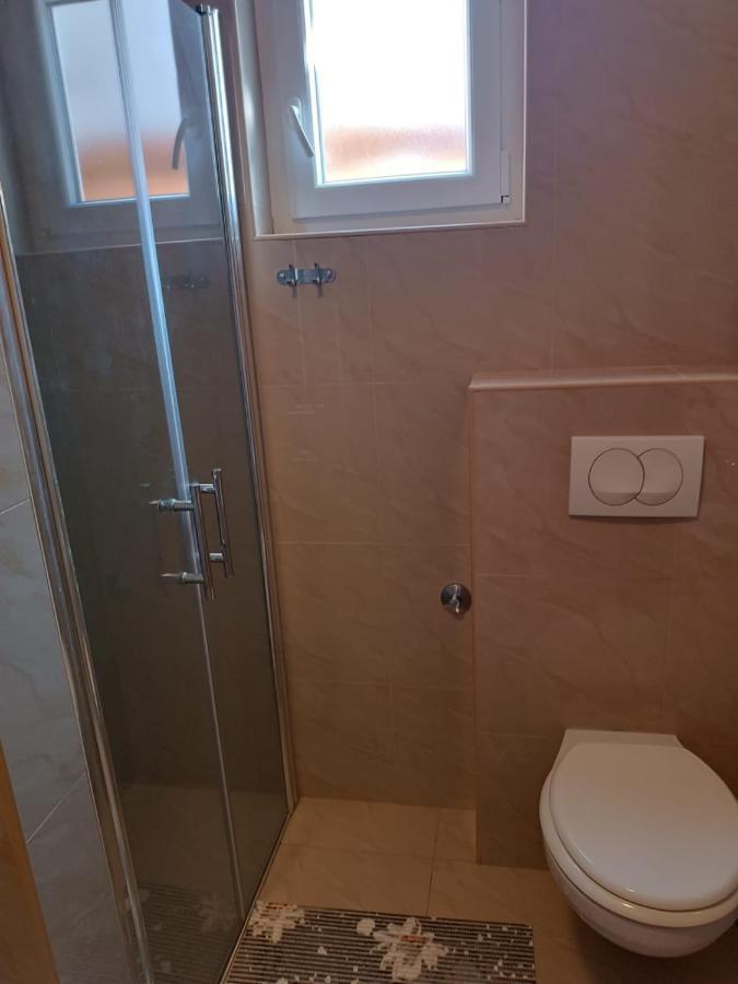 Apartmani Nikola Biograd Na Moru Exteriér fotografie