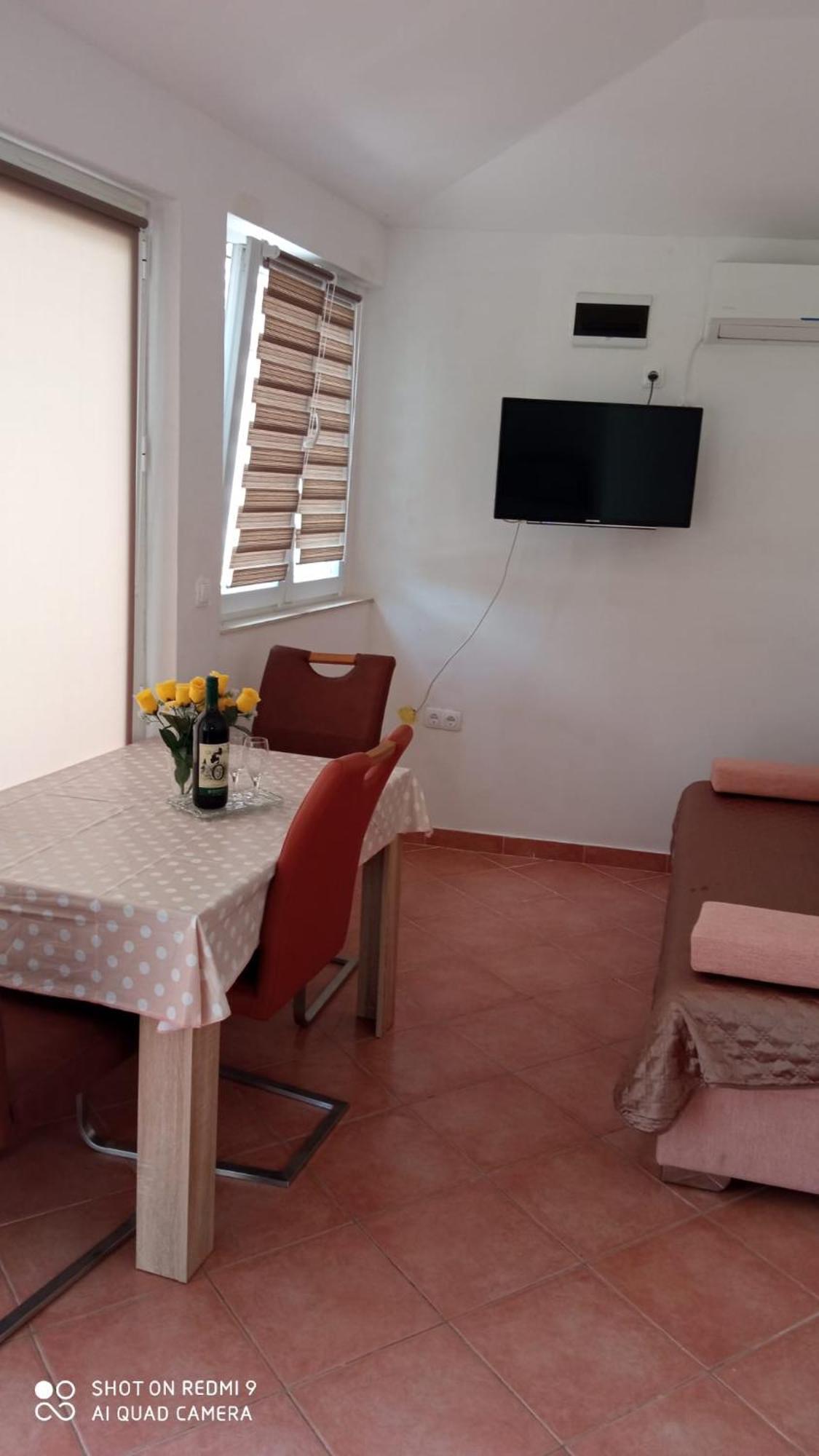Apartmani Nikola Biograd Na Moru Exteriér fotografie